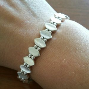 Silver stretch bracelet